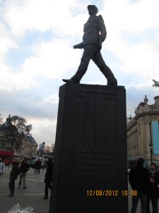 Statue of DeGaul