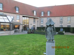 back of beguine statue