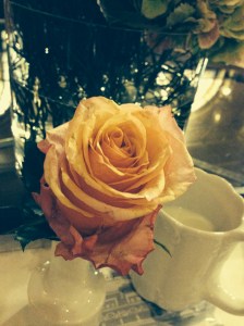 tea service rose
